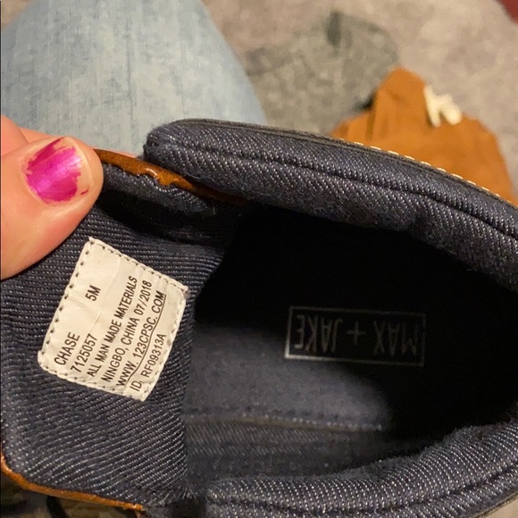 Boots - Picture 3 of 4